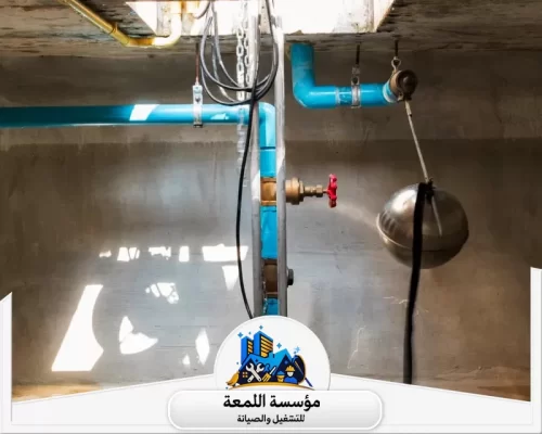 عزل خزانات أرضية 0502971730 شركة اللمعة استخدام أحدث تقنيات الطلاء والعزل لحماية خزاناتك.